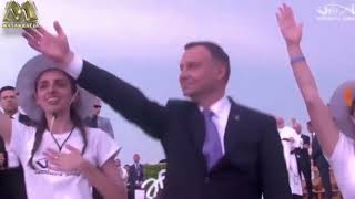 Andrzej Duda bawi sie na koncercie Hazela █▬█ █ ▀█▀ [upl. by Morita]