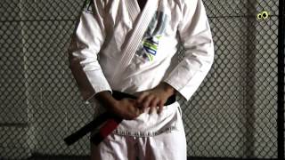 How to put uniform and tying a belt بدلة الجوجيتسو وربط الحزام [upl. by Spurgeon591]