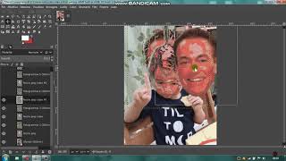 GIMP 2100 Fare un fotomontaggio in una gif primi passi [upl. by Dirrej]