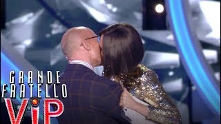 Grande Fratello VIP  Il bacio di Ilary Blasi e Alfonso Signorini [upl. by Nahsad]