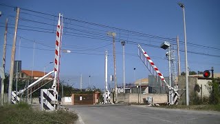 Spoorwegovergang Zappulla I  Railroad crossing  Passaggio a livello [upl. by Dnamra]