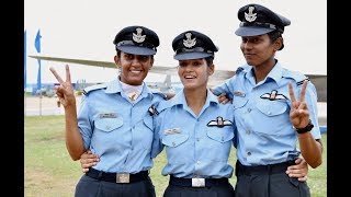 Flt Lt Avani ChaturvediFlt Lt Bhawanna KanthFlt Lt Mohana Singh interacting with PM Narendra Modi [upl. by Herrick]