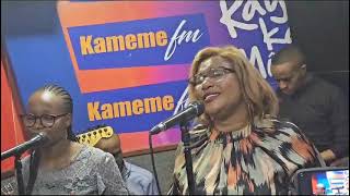 LOISE KIM  NDIGIUGA NDUDATHIMITE LIVE SINGING at KAMEME FM 🎙️🎸🎸🥁 🎹🔥🔥 [upl. by Jon]