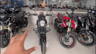 Bajaj avenger 160 street 2024 bs6 in detail review and walkaround [upl. by Lacey955]