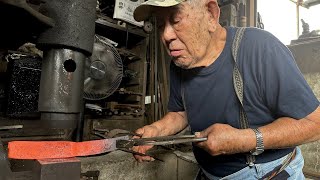 Making Japanese Steel Knives since 1796 EDO Period blacksmith [upl. by Kristi252]