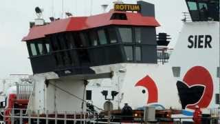 Veerboot MONNIK op Ameland met de oude scheepsbrug van de ROTTUM 8 [upl. by Arette794]