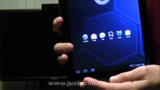 Motorola Xoom 3G  WiFi Tablet Review [upl. by Anirdna235]