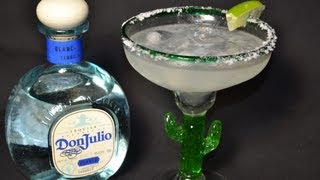 Como hacer una Margarita Clasica con tequila Don Julio [upl. by Ardnait]