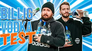 Wir TESTEN billig Vodka echt KEINE GUTE IDEE [upl. by Dloreg]