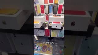 Gift iphone to Dad 🥰 vending machine 🤩 shortsvideo vendingmachine clawmachine [upl. by Jablon98]