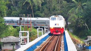 LUAR BIASA DUET MASINIS KERETA API PASUNDAN MASINIS NGEHITS [upl. by Nahej742]