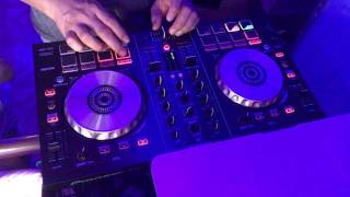 Pioneer Ddj sb2 mix reagetton y cumbia [upl. by Eikkin]