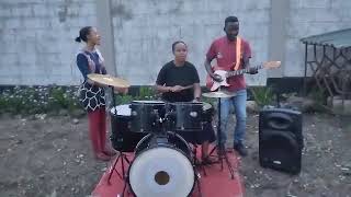 Rose MuhandoYesu eeh Nakupendainstrumental by Nasson SoloTresor Drummer friend [upl. by Volnak]