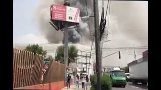 Se incendia Galerías Coapa [upl. by Asilehc]