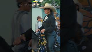 Desfile a Caballo en Roldanillo 2024 caballos cowgirl colombia latina [upl. by Beal]