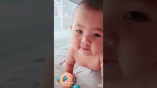 Piyara sa baby 🍼 cute 🥰 sa baby bbu [upl. by Kcirded]