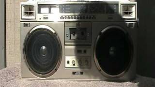 JVC RCM75W BOOMBOX RC M75W M75 75 Gold Tone color Not Working all views [upl. by Noruq]