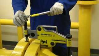 Flange Alignment Tools  Mechanical  Enerpac ATM4 Series [upl. by Borszcz]