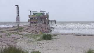 Galveston beaches anticipate busy Memorial Day weekend [upl. by Sadoff]