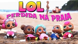 BONECA PERDIDA NA PRAIA ENCONTRA UM TESOURO  Mileninha [upl. by Merril41]