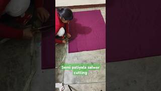 Km fabric mein patiyala salwar Patiyala salwar cutting ytshorts viralvideo viral [upl. by Mahseh]