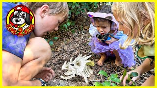 Kids Pretend 🦖 CALEB MARY amp CHARLENE DIG UP DINOSAUR BONES [upl. by Yauq]