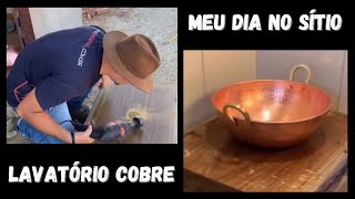 Ep4 🔧 Fizemos um LAVATÓRIO RÚSTICO com TACHO DE COBRE🚰 “Nosso dia no sítioquot [upl. by Waynant825]