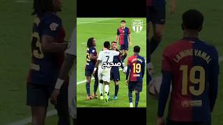 مشاكل فينيسيوس وجافي في الملعب 🤣 3arabifootball فينسيوس برشلونة [upl. by Minoru235]