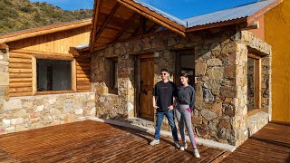 Construyeron una cabaña de troncos y piedras en el medio del monte  Mamull Kura San Luis [upl. by Sugar]