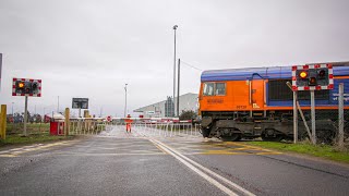 Grain Port No2 Level Crossing Kent 23112024 [upl. by Broderick]