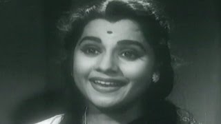 Lek Ladki Ya Gharchi  Lata Mangeshkar  Kanyadaan Marathi Movie Song [upl. by Ahiel]