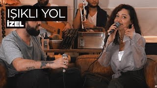 Işıklı Yol Akustik  Zeynep Bastık Berkay [upl. by Firehs]