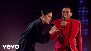 Smokey Robinson Jessie J  Cruisin Live At Edinburgh Castle2014 [upl. by Arette]