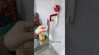 Innovative Design for Your Kitchen  Rotating Suction Hooks  SpaceSaving Organization [upl. by Sholom987]