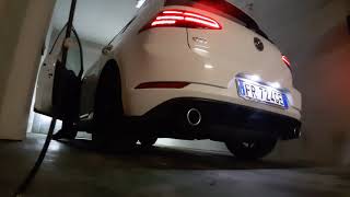 Volkswagen Golf 75 GTI Performance 20 TSI 245 CV  Sound Scarico Originale Original Exhaust [upl. by Finley]