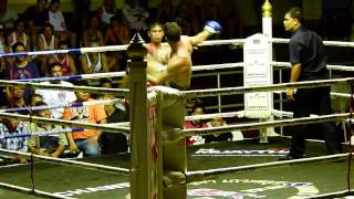 Muay Thai Gong Phetchbuncha Stadium Thailand round 3 wwwjunmuaythaicom [upl. by Tevis41]