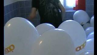 Some fun  Luftballons Platzen fast ballon knallen [upl. by Nrubloc]