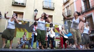 Tiriba en Carrera del Gancho Danza Africana Zaragoza [upl. by Arfihs]