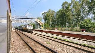 Purnagiri jan shatabdi express delhi to tanakpur se crossing [upl. by Suoilenroc]