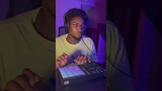 Making INSANE Ian Type beat  Maschine Micro Mk3 [upl. by Aizahs]