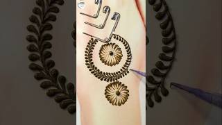 Beautiful mehndi design trick trick using safety pin  shorts mehndidesign video youtubeshorts [upl. by Aoht]