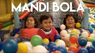 Main Mandi Bola Di Playground  Daily Vlog [upl. by Navillus144]