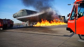 SanneSchiphol 6  Oefenen met de brandweer [upl. by Acus851]