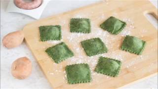 RAVIOLI VERDI CON SALSICCIA E PATATE [upl. by Yarw]