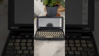 Hewlett Packard 620LX  Laptop Computer 1998 [upl. by Busiek]