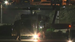 Israël  un hélicoptère transportant des otages libérés se pose près dun hôpital  AFP Images [upl. by Gertrud395]