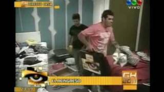 Cristian U  Y yo sigo siendo el Rey GH2011 [upl. by Welcy697]