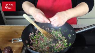 Nasi Goreng Maken  Kookvideo  Indischegerechtencom [upl. by Etteraj664]