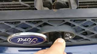 Comment ouvrir le capot ou le capot dune Ford Fiesta Zetec ford  ztek bonnet [upl. by Yelich]