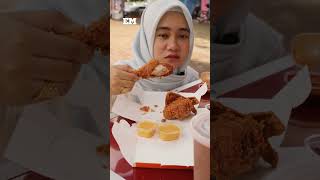 MAKAN AYAM GORENG DAPAT RM50K [upl. by Grindlay]